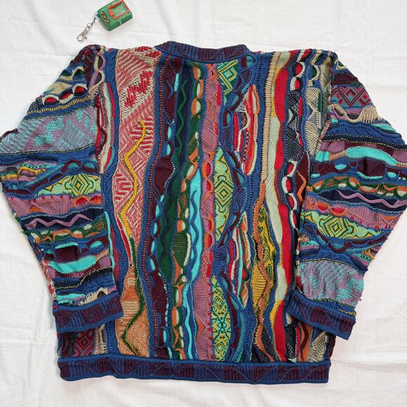 Vintage 80's Coogi 3D Knit Textured Sweater - L - Picture 3 of 7